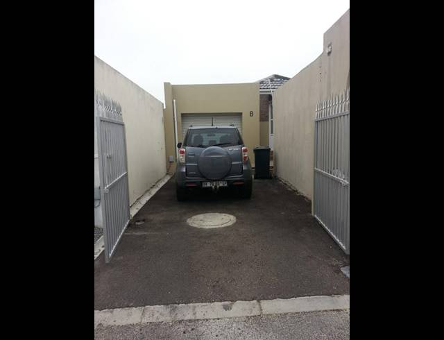 3 BEDROOM HOUSE FOR SALE IN WEST BEACH